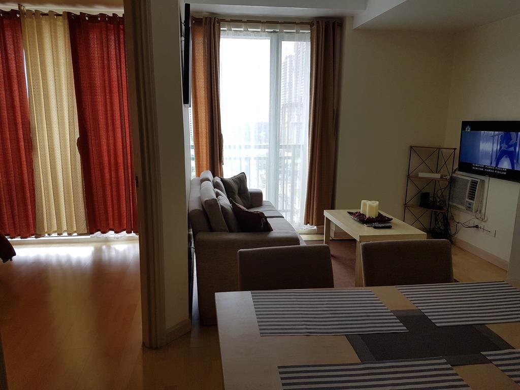 Ortigas 2 Bedroom Corner Unit With 2 Queen Across Shangrila 마닐라 외부 사진